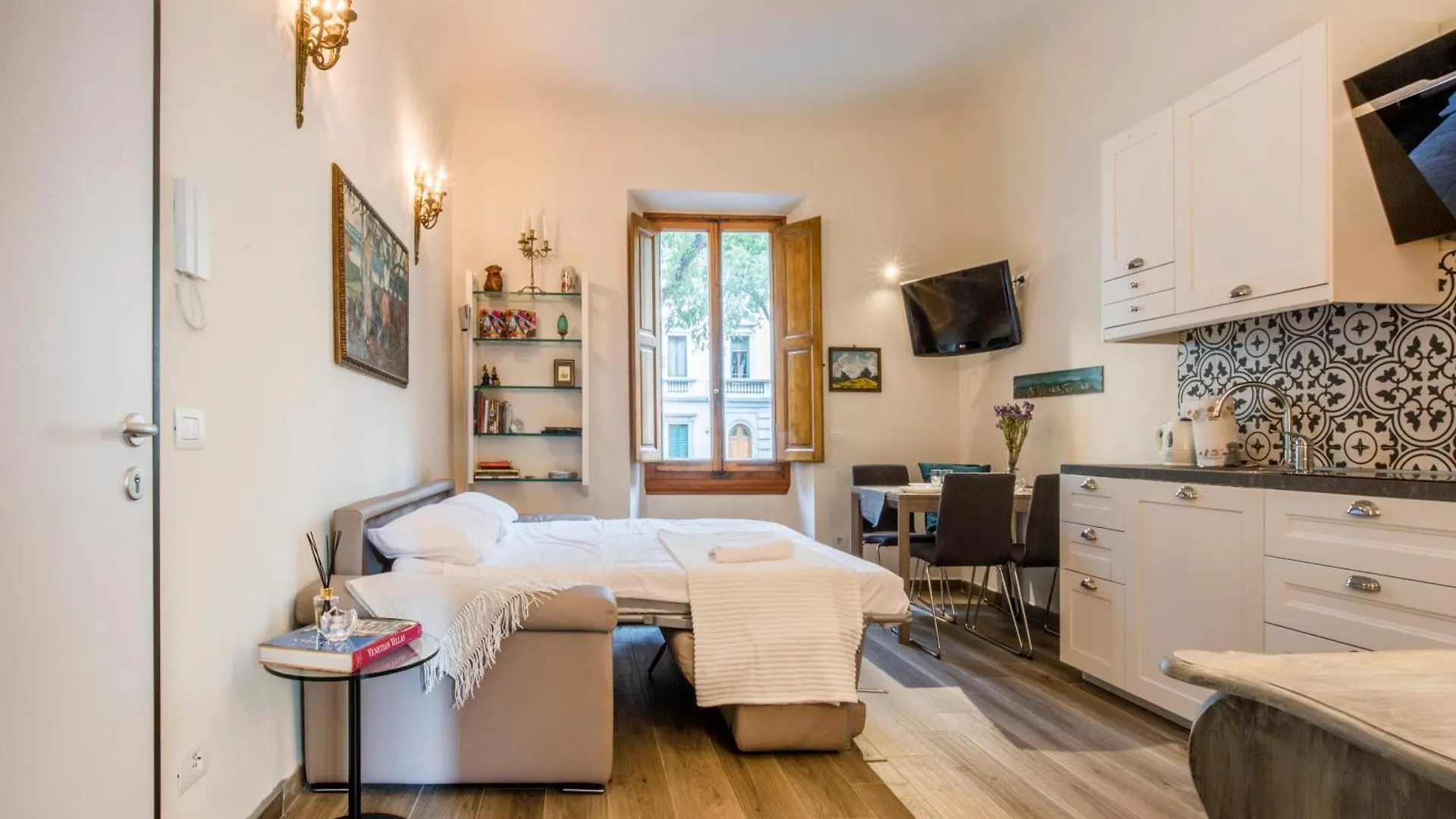 Apartment Thousand Dreams Suite Florence